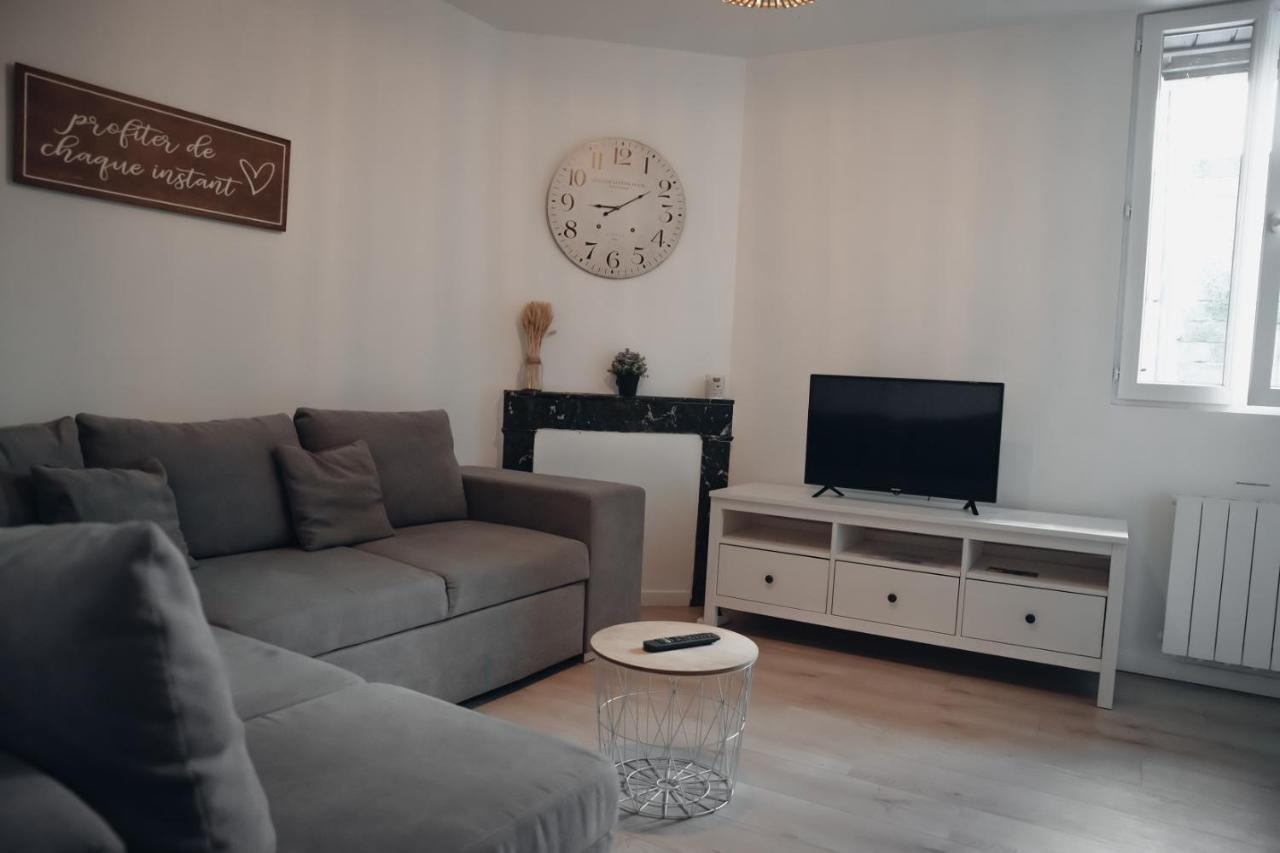 Superbe Appartement Avec Terrasse Au Calme Ernée المظهر الخارجي الصورة