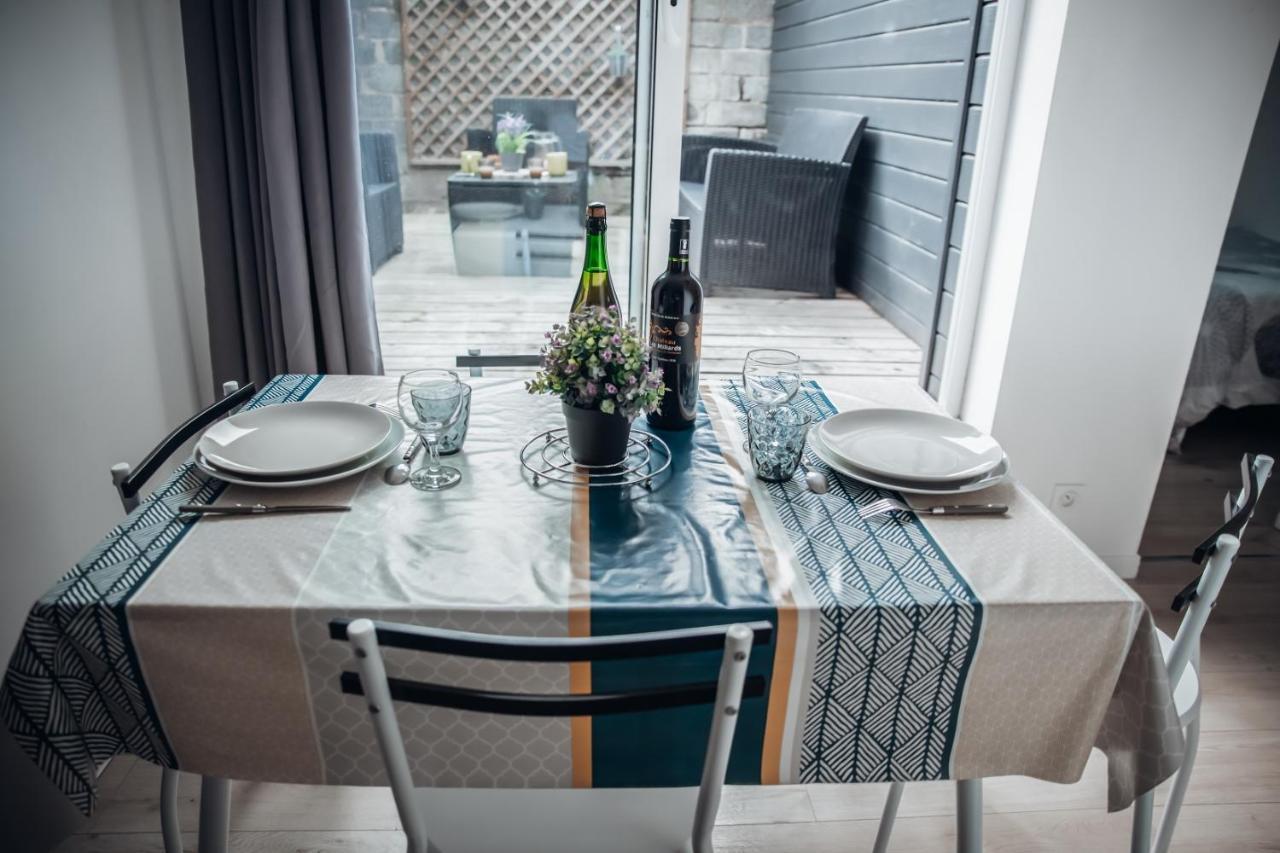 Superbe Appartement Avec Terrasse Au Calme Ernée المظهر الخارجي الصورة