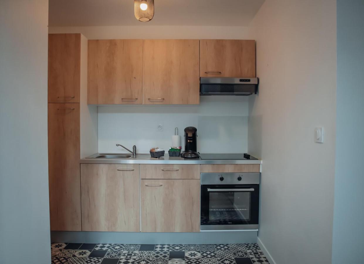Superbe Appartement Avec Terrasse Au Calme Ernée المظهر الخارجي الصورة