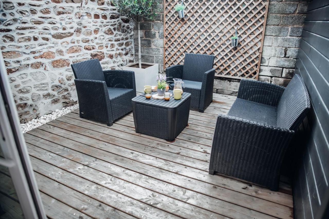 Superbe Appartement Avec Terrasse Au Calme Ernée المظهر الخارجي الصورة